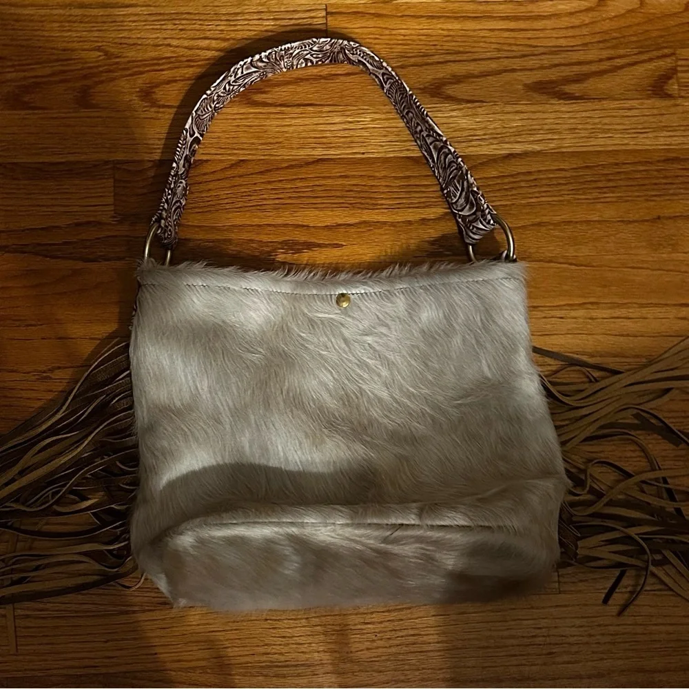 Wild Goose company cowhide and leather shoulder Bucket bag tote w Fringe - Picture 3 of 10